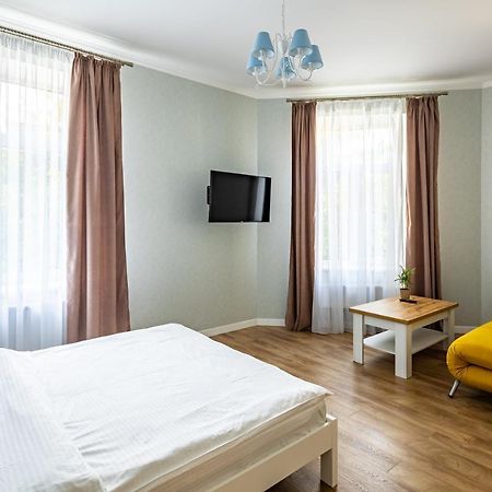 Leontovycha Apartment Lviv Eksteriør bilde