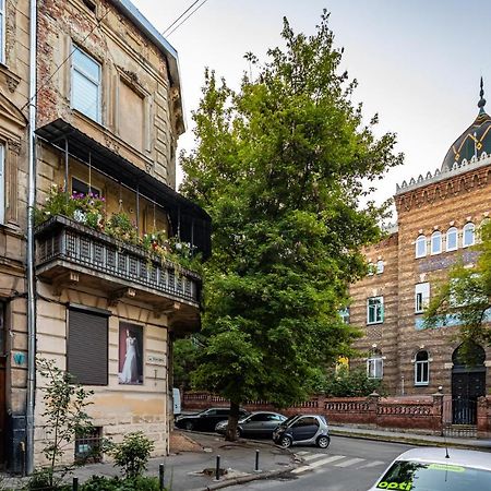 Leontovycha Apartment Lviv Eksteriør bilde