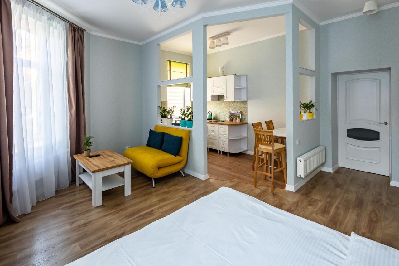 Leontovycha Apartment Lviv Eksteriør bilde