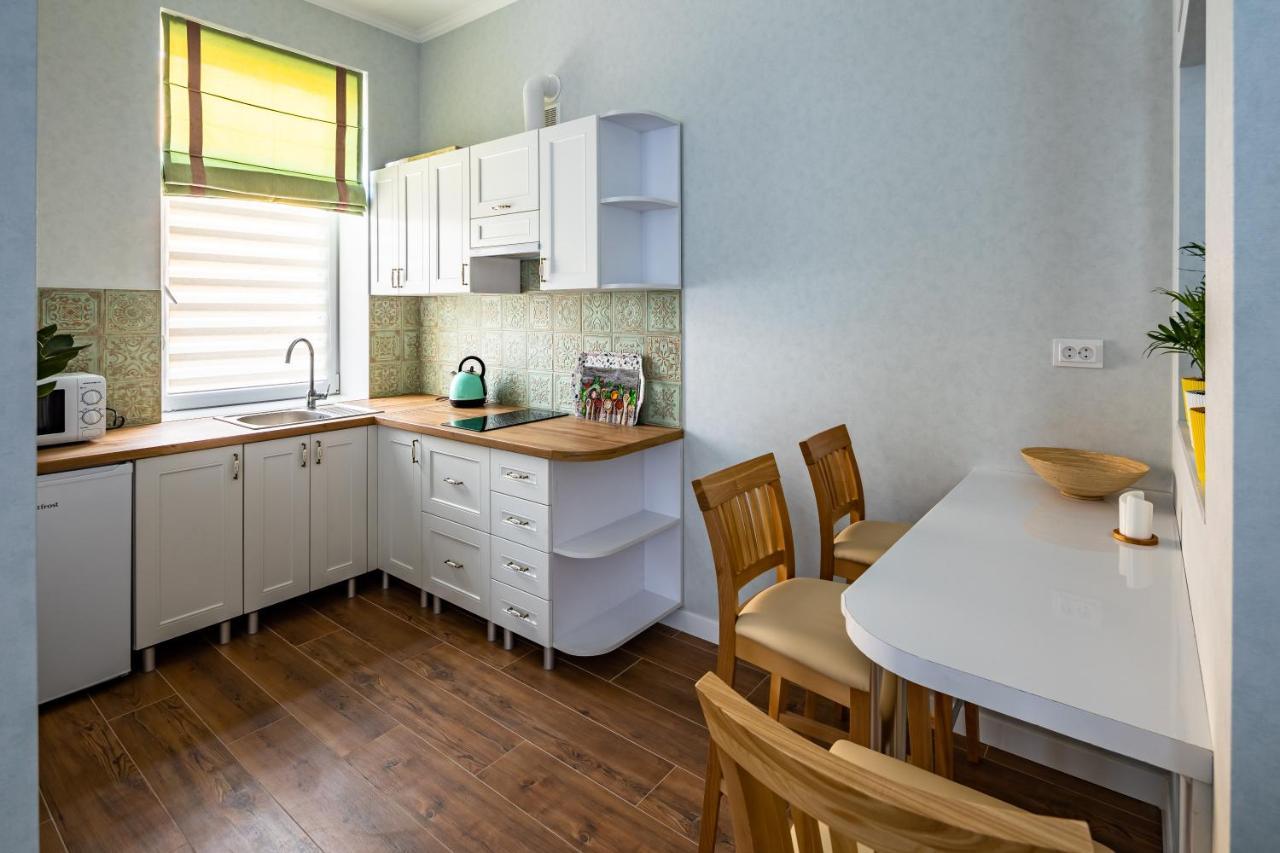 Leontovycha Apartment Lviv Eksteriør bilde